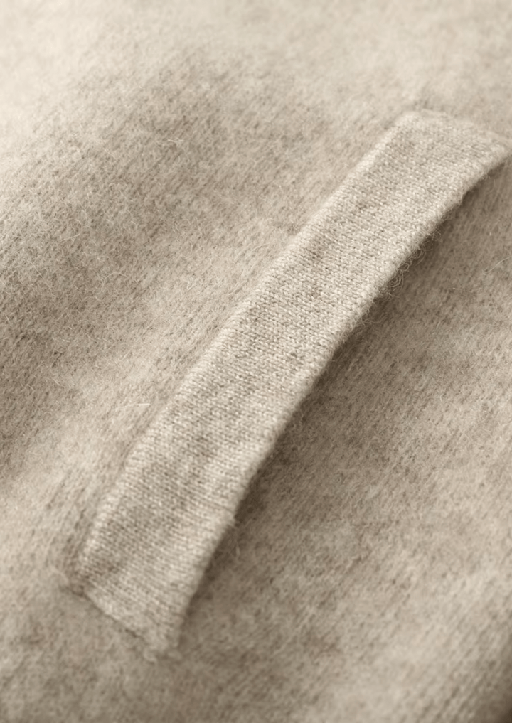 WOOL V-NECK CARDIGAN