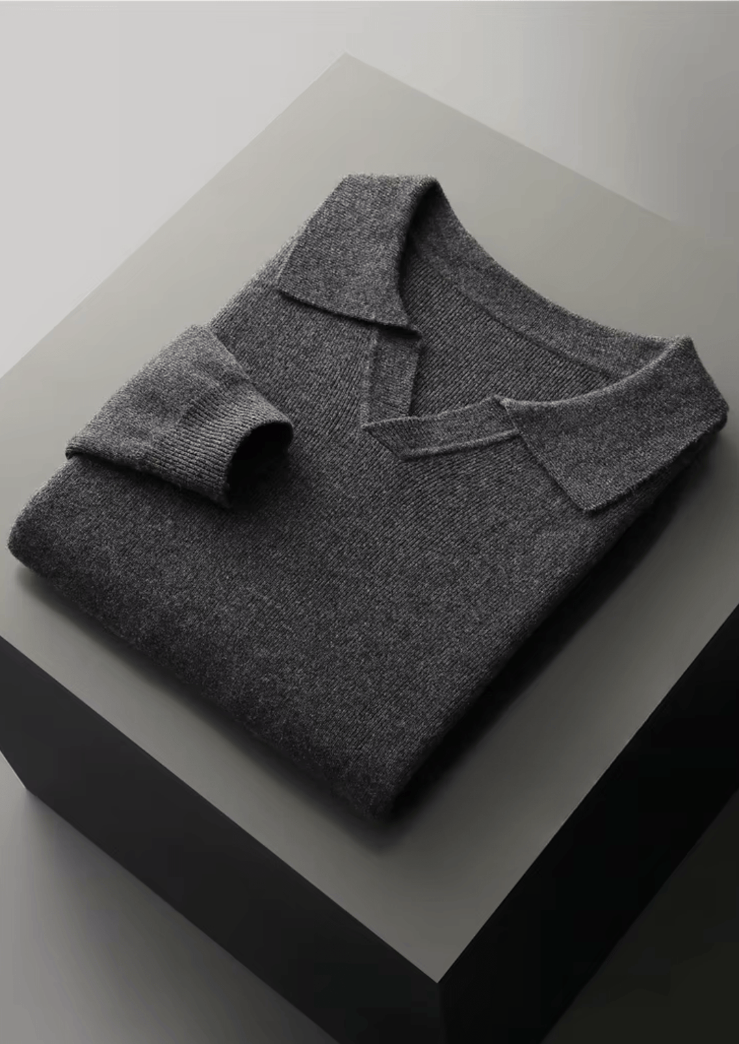 WOOL RIBBED BUTTONLESS POLO